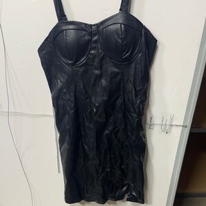 Elegant Black Strapless Dress